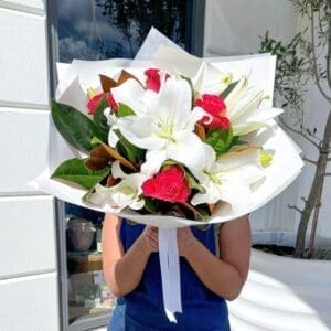 LILY ROSE PARIS BOUQUET